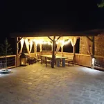 Namaste къща в село камилски дол דירה