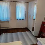 Namaste къща в село камилски дол דירה