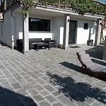 דירה Namaste къща в село камилски дол *