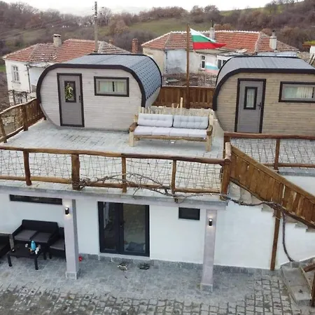 Apartament Namaste къща в село камилски дол *