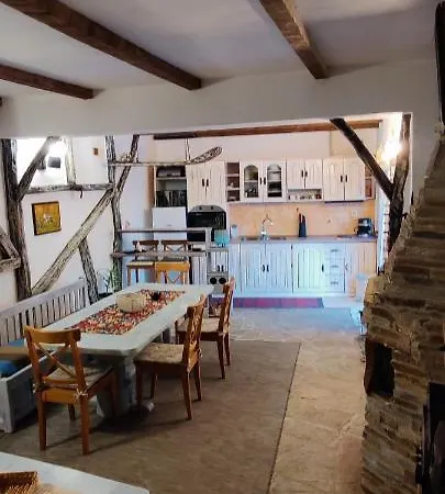 Apartament Namaste къща в село камилски дол *